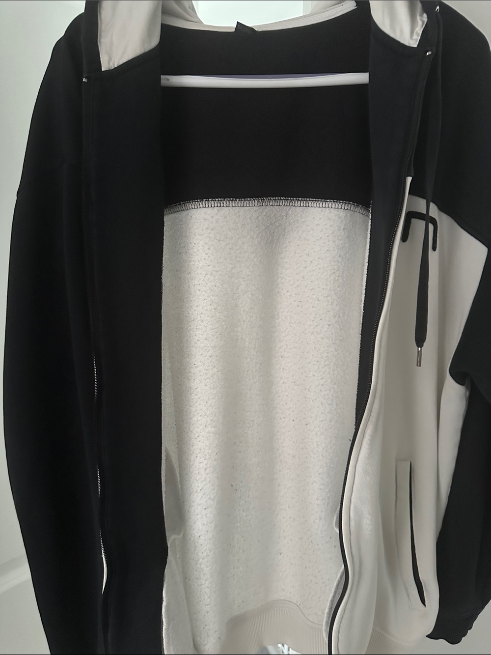Sean John Black on White Contrast Zip-Up Sweatshirt Hoodie - Picture 5 of 5